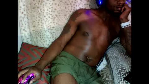 Snapshot of parlay0028 chatting on December 9, 3:40 am Parlay tellio online show from December 9, 3:40 am