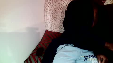 Snapshot of parlay0028 chatting on February 17, 10:25 pm Parlay tellio online show from February 17, 10:25 pm