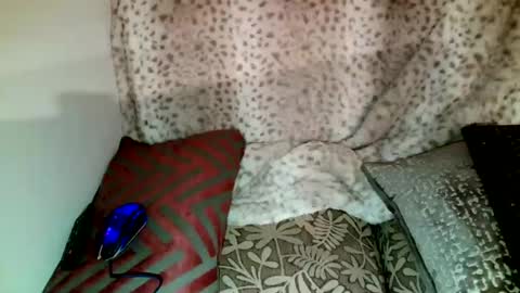 Snapshot of parlaytellio chatting on December 28, 2:43 am Parlay Tellio online show from December 28, 2:43 am