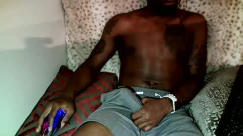 Snapshot of parlaytellio chatting on December 29, 10:47 pm Parlay Tellio online show from December 29, 10:47 pm