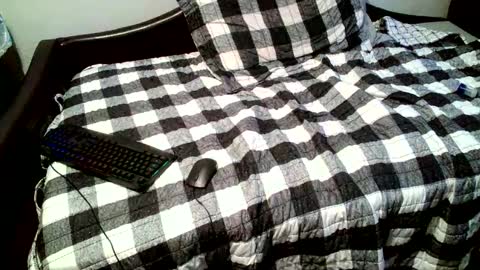 Snapshot of parlaytellio chatting on September 15, 9:37 pm Parlay Tellio online show from September 15, 9:37 pm