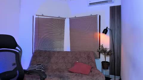 liampacoyosh and erick online show from November 13, 3:27 am