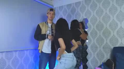 Snapshot of partyhottwink chatting on November 13, 1:43 pm Danna online show from November 13, 1:43 pm