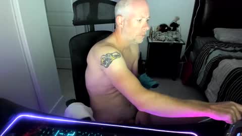 Snapshot of pascosrt chatting on September 19, 1:40 am pascosrt online show from September 19, 1:40 am