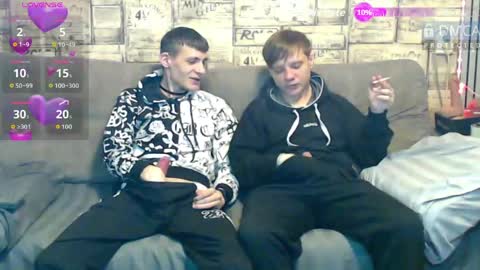 Max tall dark-haired guy with tattoos and Phil blond-haired online show from April 13, 1:33 am