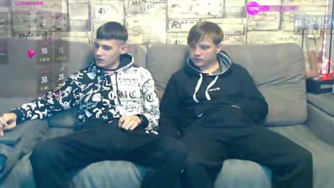 Max tall dark-haired guy with tattoos and Phil blond-haired online show from April 15, 1:12 am