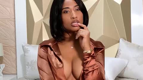 Snapshot of passionmacoll chatting on November 12, 7:46 pm passionmacoll online show from November 12, 7:46 pm