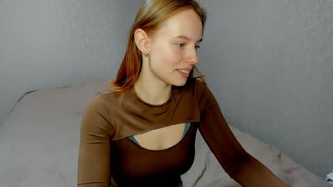 Snapshot of passtilka chatting on June 7, 9:46 am Michelle online show from June 7, 9:46 am