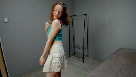 Snapshot of passtilka chatting on June 10, 10:14 am Michelle online show from June 10, 10:14 am