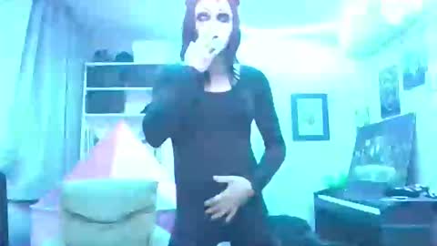 pat0666 online show from October 31, 1:23 pm