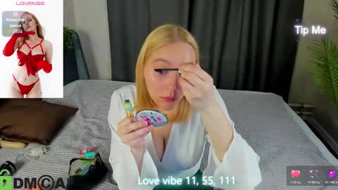 Snapshot of patr1cia_hart chatting on November 1, 12:45 am patr1cia_hart online show from November 1, 12:45 am