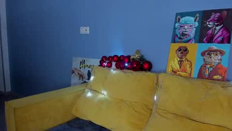 Snapshot of patricia_cox chatting on December 20, 9:50 pm Patricia GMT2 Wed-Thu 5-11am Sat-Mon 5-11am online show from December 20, 9:50 pm