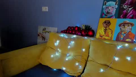 Snapshot of patricia_cox chatting on December 21, 9:47 pm Patricia GMT2 Wed-Thu 5-11am Sat-Mon 5-11am online show from December 21, 9:47 pm