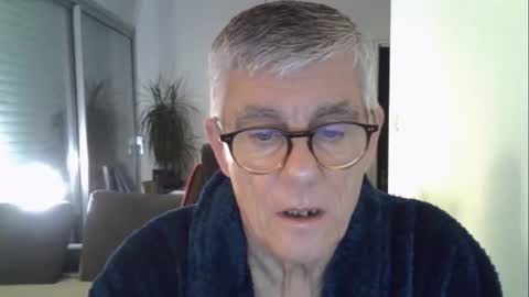 Snapshot of patrick5275 chatting on March 2, 5:19 am patrick5275 online show from March 2, 5:19 am