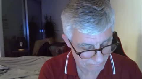 Snapshot of patrick5275 chatting on March 18, 7:39 pm patrick5275 online show from March 18, 7:39 pm