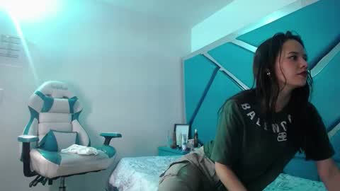Snapshot of patrick_and_greeicy chatting on December 17, 7:29 am patrick_and_greeicy online show from December 17, 7:29 am