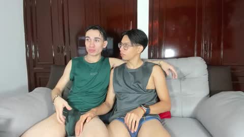 Snapshot of patrick_ander chatting on March 27, 1:11 pm patrick 19 bottom---- ander 18 top online show from March 27, 1:11 pm