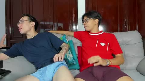 Snapshot of patrick_ander chatting on May 22, 12:55 pm patrick 19 bottom---- ander 18 top online show from May 22, 12:55 pm