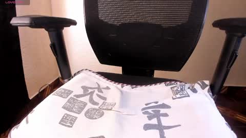 Snapshot of patrick_hot69 chatting on April 17, 7:28 pm patrick_hot69 online show from April 17, 7:28 pm