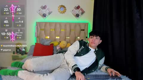 Snapshot of patrick_sanzz chatting on February 26, 5:20 am patrick online show from February 26, 5:20 am