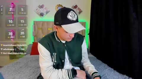 Snapshot of patrick_sanzz chatting on February 26, 8:26 am patrick online show from February 26, 8:26 am