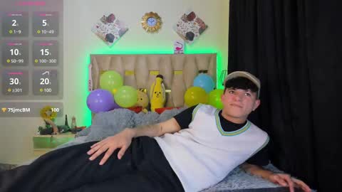 Snapshot of patrick_sanzz chatting on March 10, 10:48 am patrick online show from March 10, 10:48 am