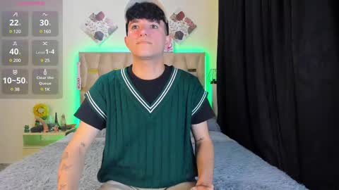 Snapshot of patrick_sanzz chatting on March 11, 9:34 am patrick online show from March 11, 9:34 am