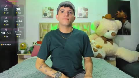Snapshot of patrick_sanzz chatting on September 15, 9:26 pm patrick online show from September 15, 9:26 pm