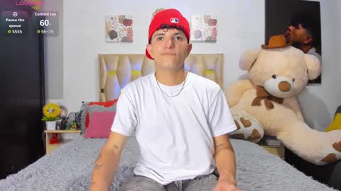 Snapshot of patrick_sanzz chatting on September 19, 11:38 pm patrick online show from September 19, 11:38 pm