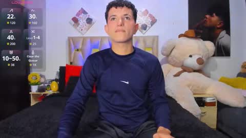 Snapshot of patrick_sanzzz chatting on November 18, 1:44 am Patrick online show from November 18, 1:44 am