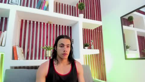 Snapshot of patrick_senova chatting on February 4, 4:05 am Patrick online show from February 4, 4:05 am