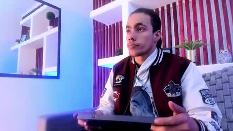 Snapshot of patrick_senova chatting on February 25, 3:42 am Patrick online show from February 25, 3:42 am