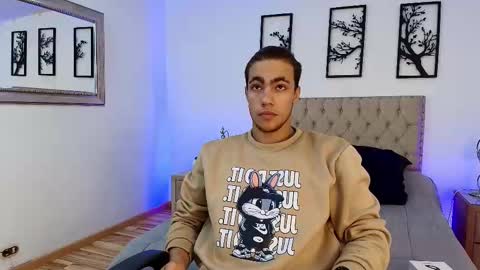Snapshot of patrick_senova chatting on September 9, 4:34 am Patrick online show from September 9, 4:34 am