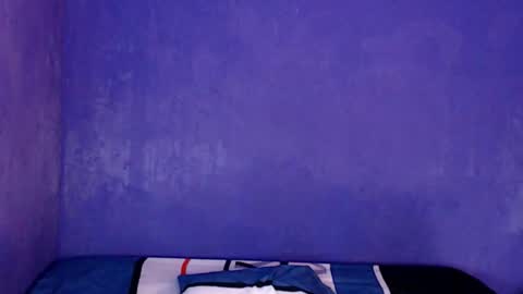 Snapshot of patris204 chatting on November 18, 7:51 pm patris204 online show from November 18, 7:51 pm