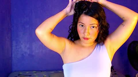 Snapshot of patris204 chatting on December 4, 2:37 pm patris204 online show from December 4, 2:37 pm