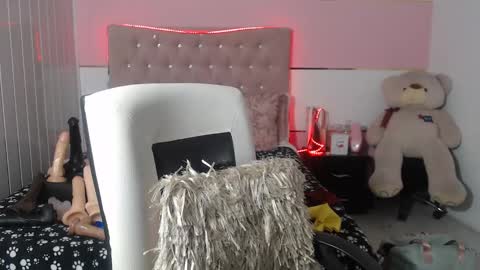Snapshot of patty_squirt87 chatting on March 9, 9:57 am patty squirt87 online show from March 9, 9:57 am