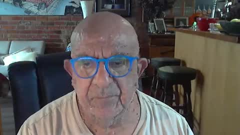 Snapshot of patvac chatting on February 10, 12:04 am patvac online show from February 10, 12:04 am