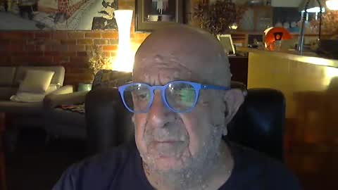 Snapshot of patvac chatting on February 17, 1:07 pm patvac online show from February 17, 1:07 pm