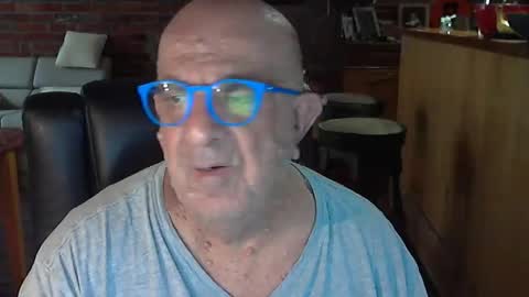 Snapshot of patvac chatting on March 1, 11:29 pm patvac online show from March 1, 11:29 pm