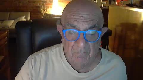 Snapshot of patvac chatting on March 9, 12:53 pm patvac online show from March 9, 12:53 pm