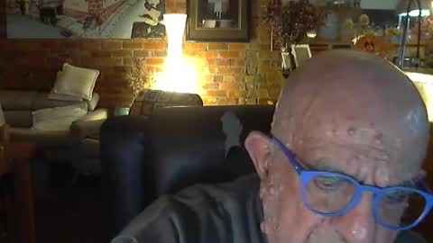 Snapshot of patvac chatting on May 29, 2:48 pm patvac online show from May 29, 2:48 pm