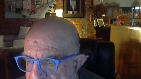 Snapshot of patvac chatting on June 2, 2:41 pm patvac online show from June 2, 2:41 pm
