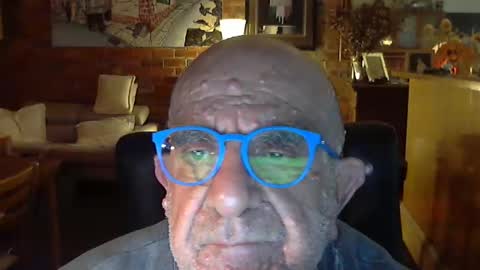 Snapshot of patvac chatting on June 8, 3:45 pm patvac online show from June 8, 3:45 pm