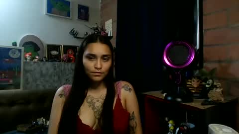Snapshot of pau_cat chatting on June 24, 6:12 am Pau online show from June 24, 6:12 am