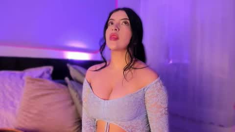 pau_rios online show from February 27, 7:58 pm