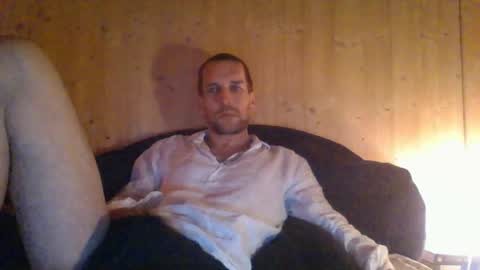 paueriwan online show from March 12, 12:10 am