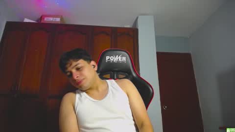 paul_crewe online show from December 18, 1:11 am