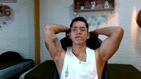 Snapshot of paul_cros chatting on May 22, 11:16 am paul_cros online show from May 22, 11:16 am