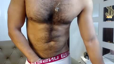 paul_cros online show from July 13, 11:35 am