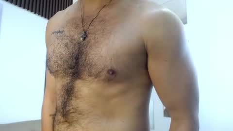 paul_cros online show from July 14, 11:38 am